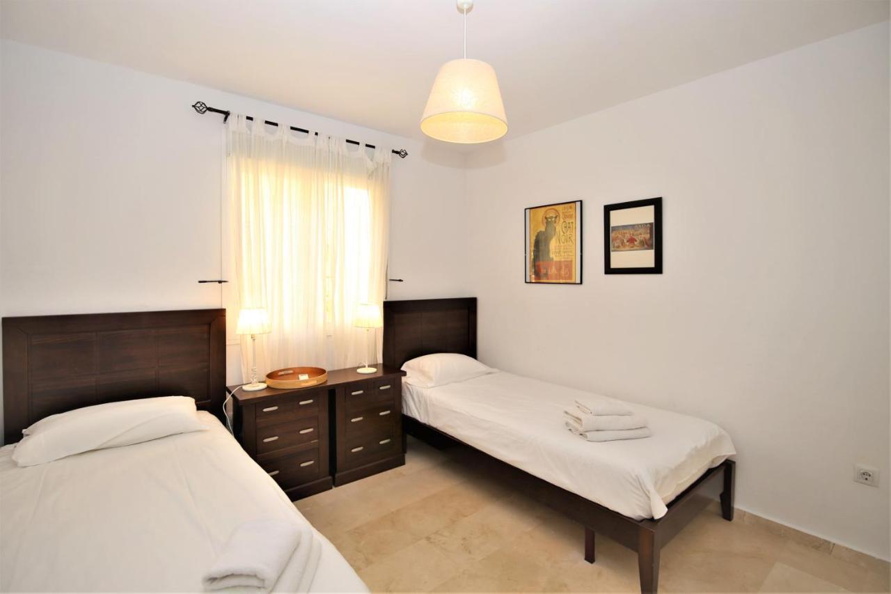Apartment Pedro Estepona Exterior photo
